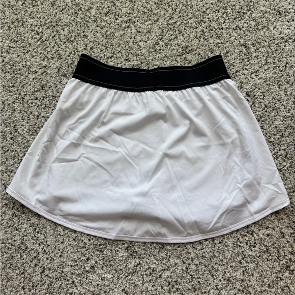 ALO White Match Point Tennis Skirt - Picture 5 of 6